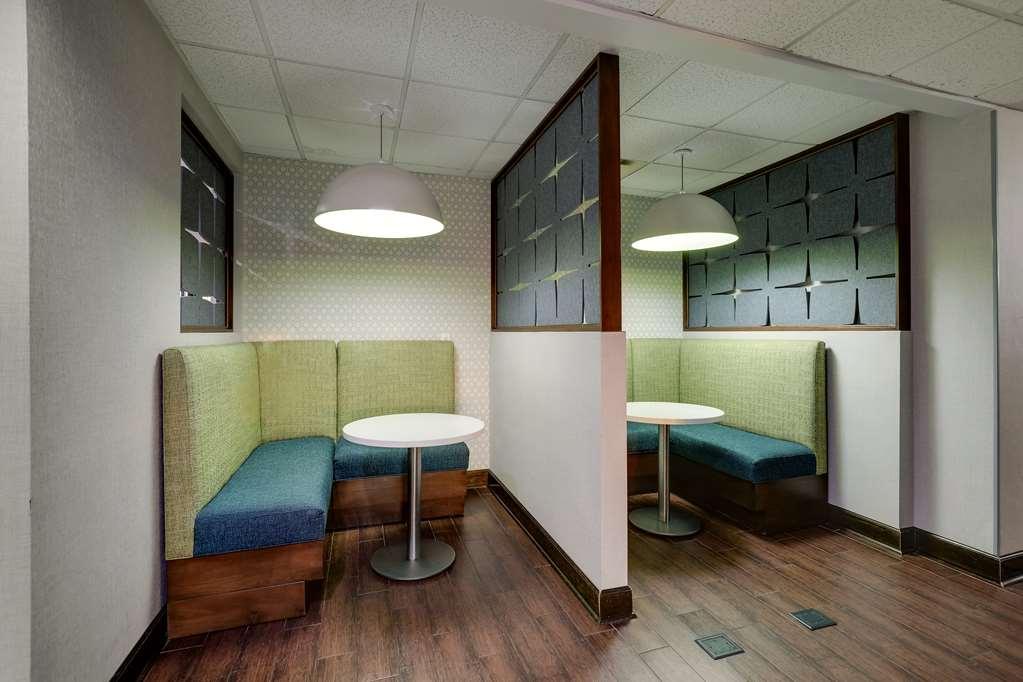 Hampton Inn Moultrie Inreriör bild