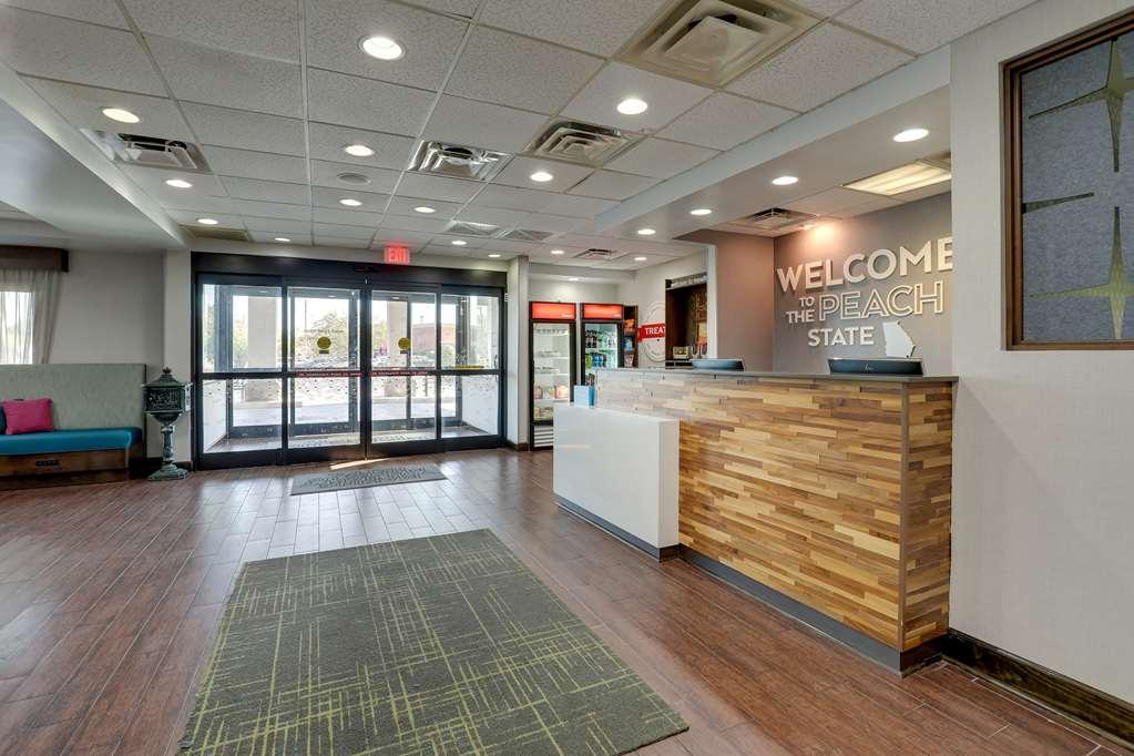 Hampton Inn Moultrie Inreriör bild